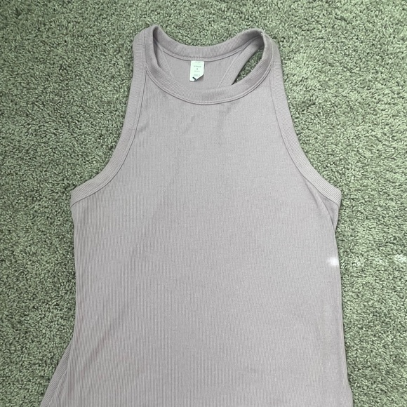 Old navy ultra lite tank top - Picture 1 of 3